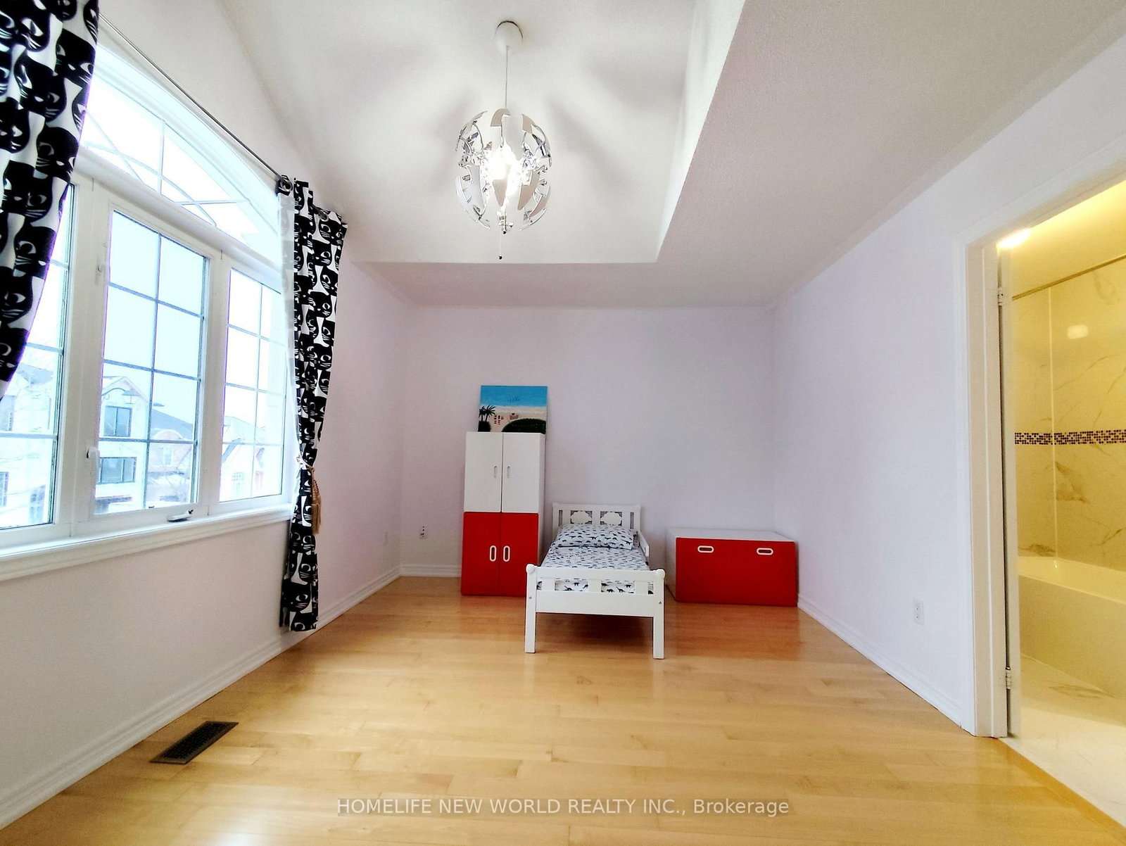 Listing Image 22