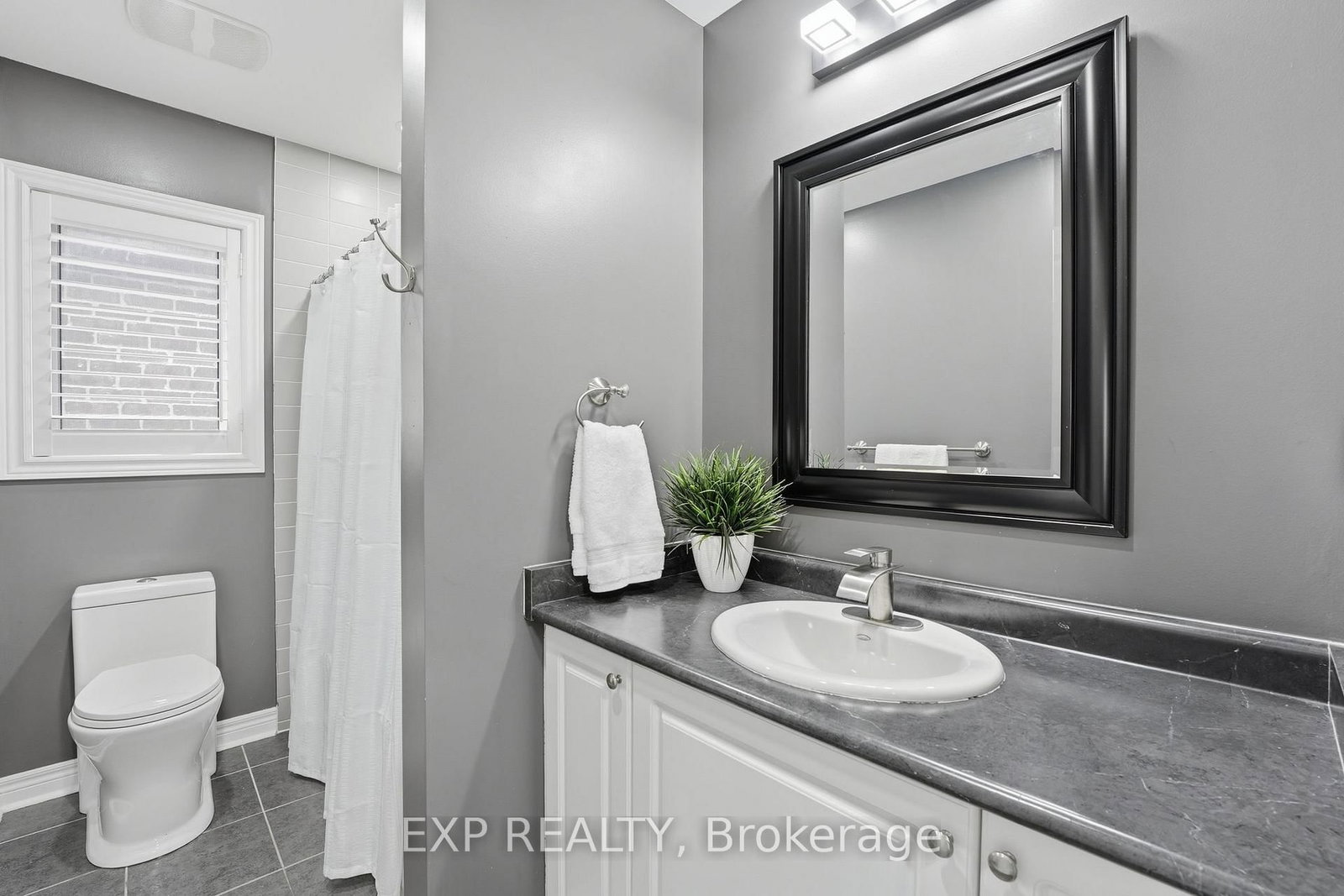 Detached House for sale at 44 Willoughby Way, New Tecumseth, Ontario, L9R 0M7 - Alliston - MLS: N12902156