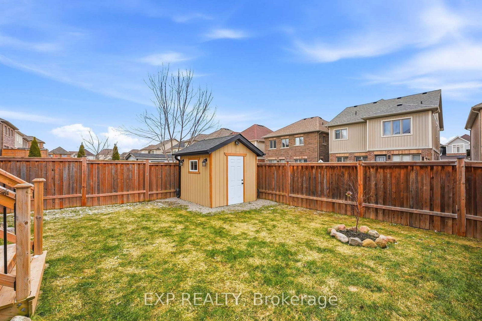 Detached House for sale at 44 Willoughby Way, New Tecumseth, Ontario, L9R 0M7 - Alliston - MLS: N12902156