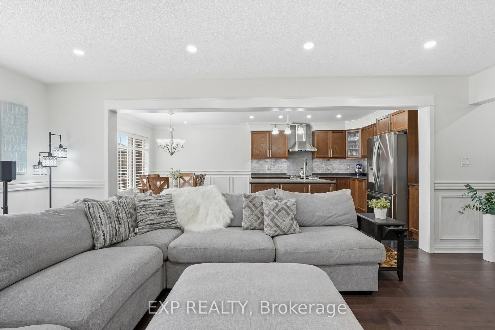 Detached House for sale at 44 Willoughby Way, New Tecumseth, Ontario, L9R 0M7 - Alliston - MLS: N12902156