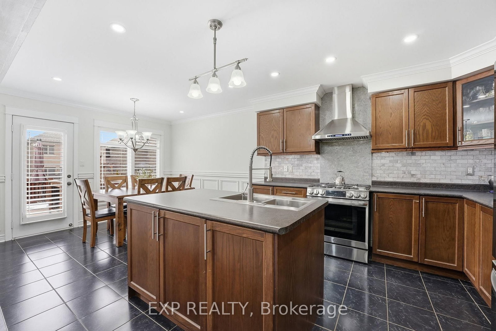 Detached House for sale at 44 Willoughby Way, New Tecumseth, Ontario, L9R 0M7 - Alliston - MLS: N12902156