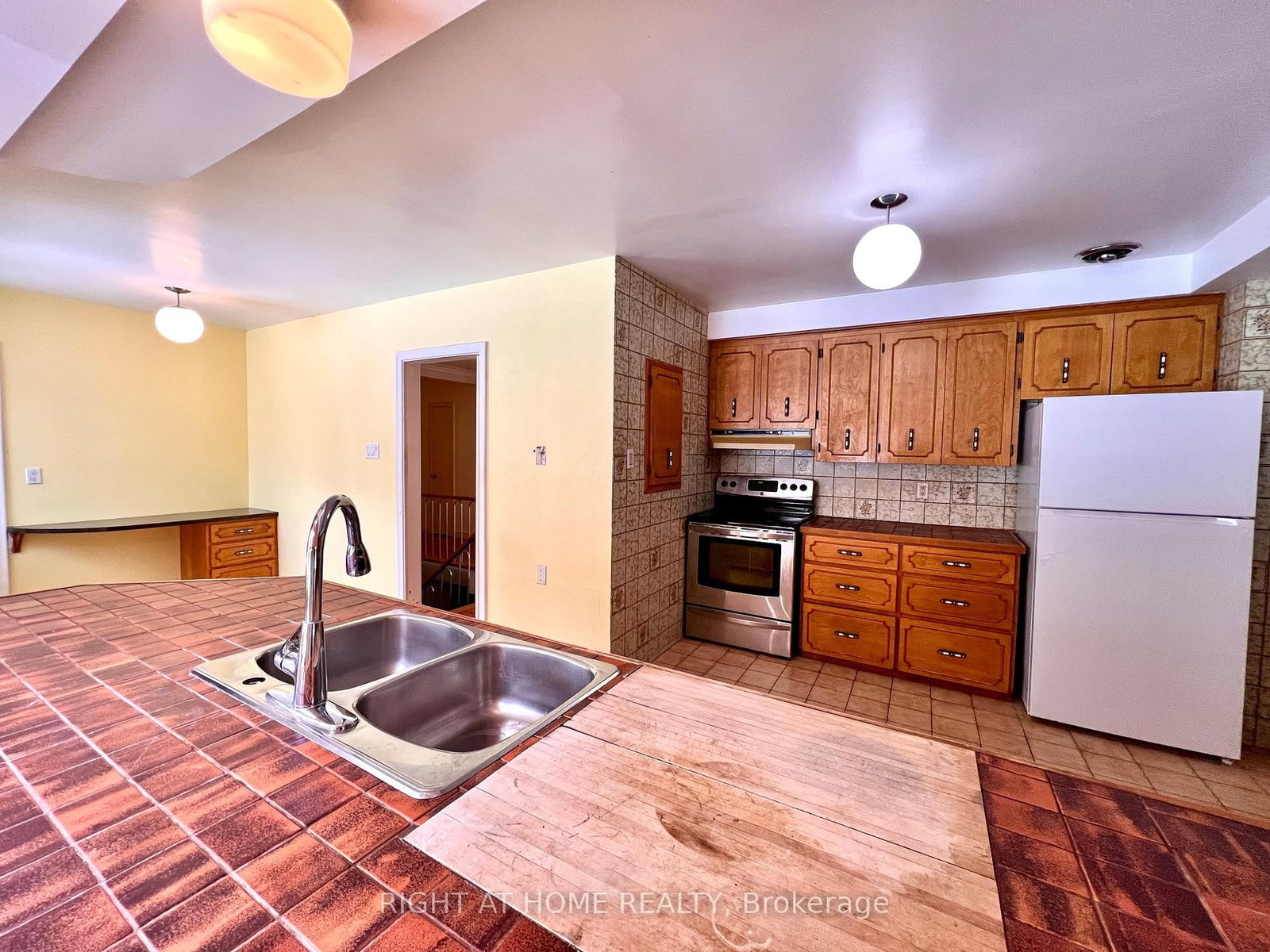 Detached House for sale at 77 Riverside Boulevard, Vaughan, Ontario, L4J 1J1 - Uplands - MLS: N12902404