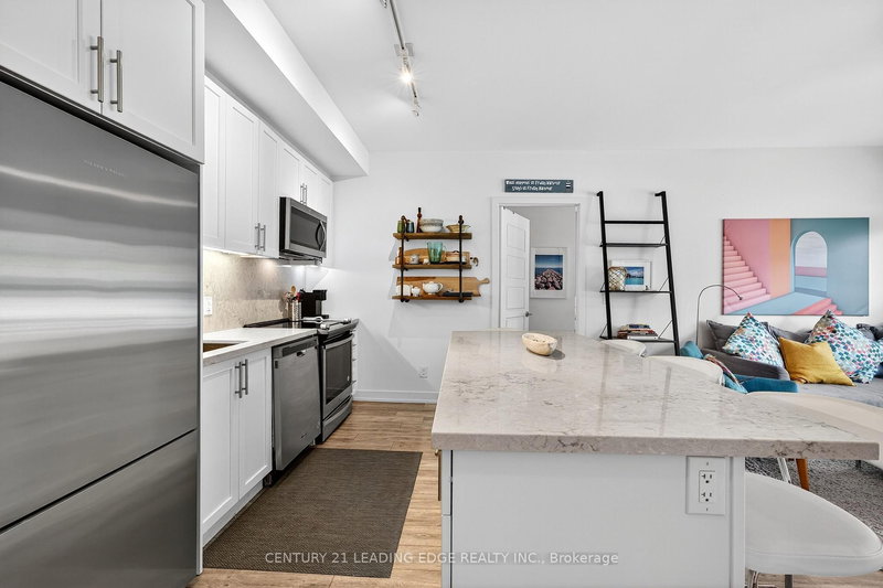 D120 - 333 Sea Ray Ave, Innisfil, L9S 0M3 | Image 3