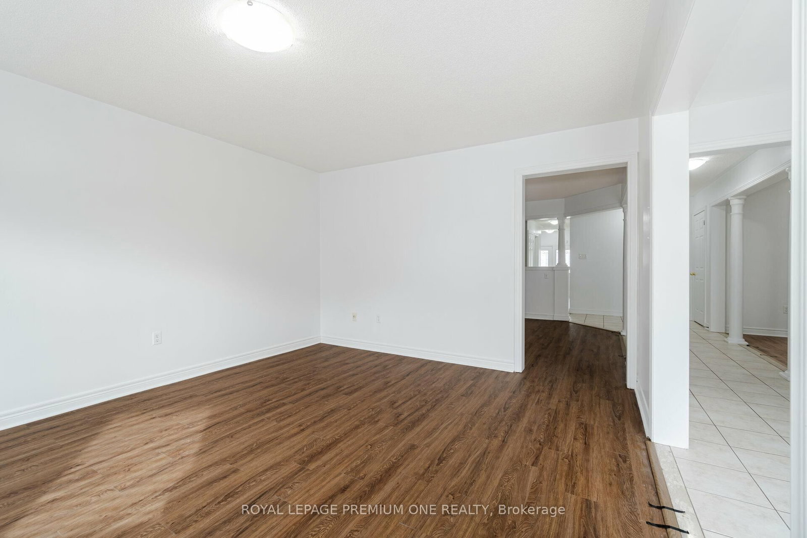 Detached House for lease at 48 Devonwood Drive, Markham, Ontario, L6C 3A7 - Berczy - MLS: N12902918