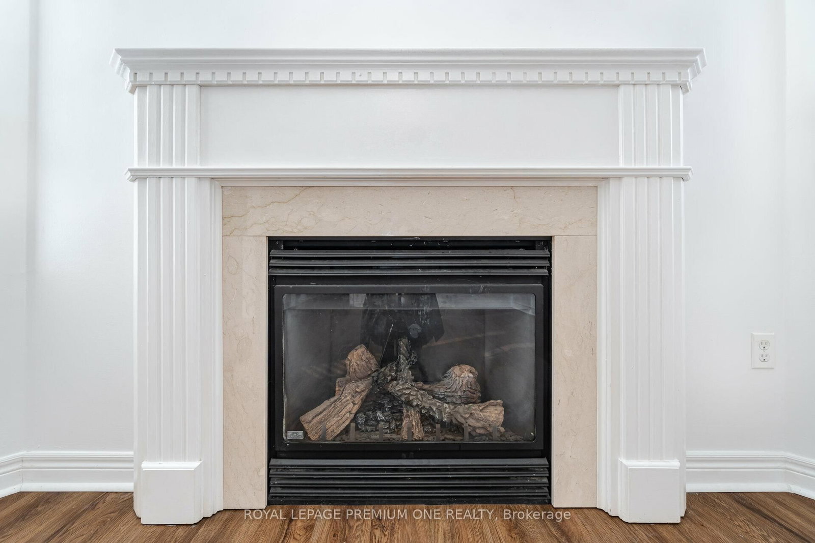 Detached House for lease at 48 Devonwood Drive, Markham, Ontario, L6C 3A7 - Berczy - MLS: N12902918