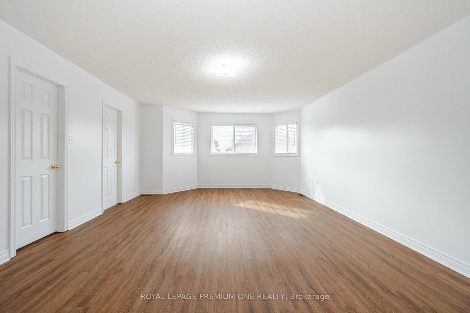 Detached House for lease at 48 Devonwood Drive, Markham, Ontario, L6C 3A7 - Berczy - MLS: N12902918