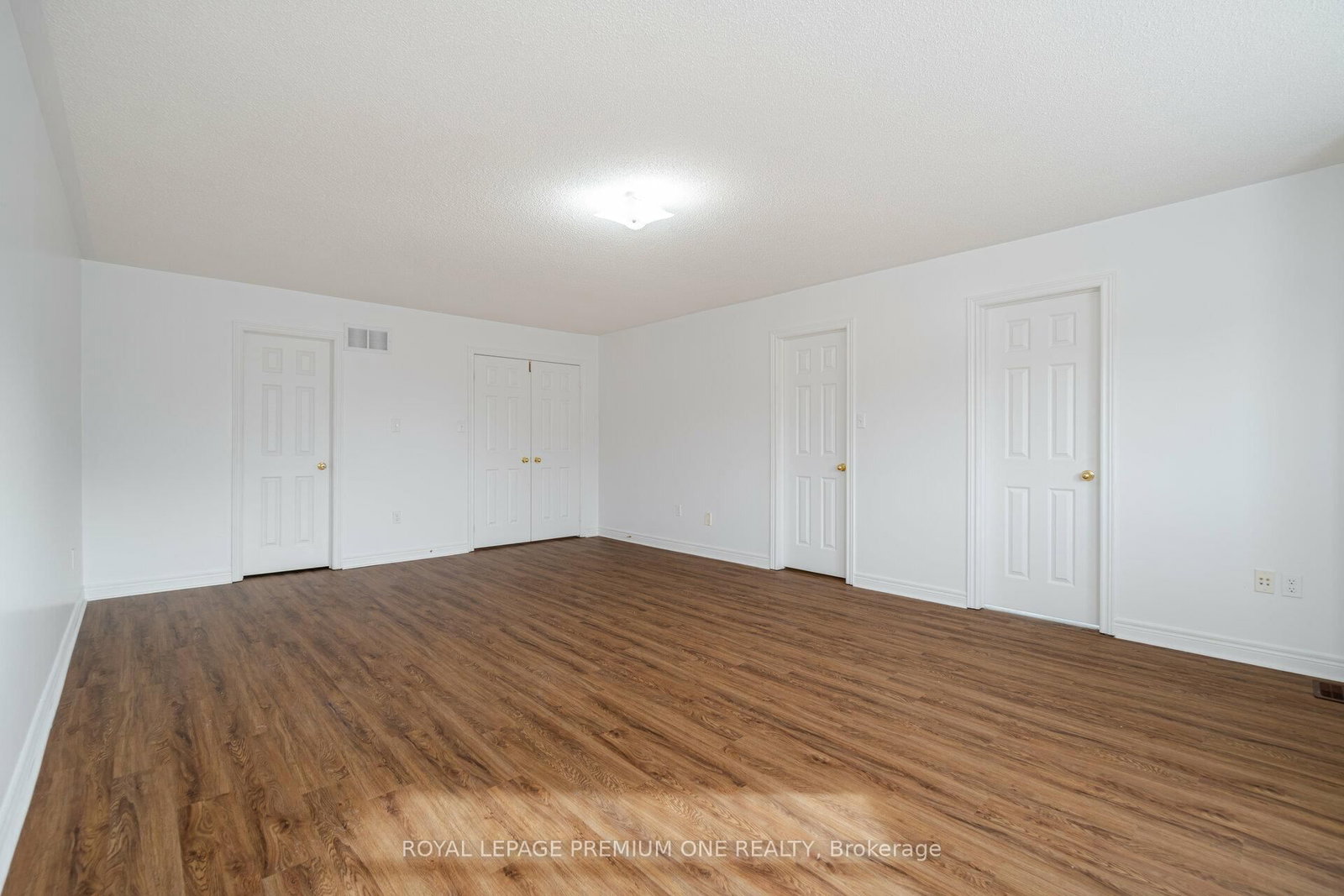 Detached House for lease at 48 Devonwood Drive, Markham, Ontario, L6C 3A7 - Berczy - MLS: N12902918