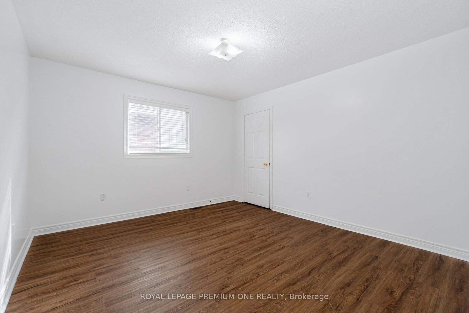 Detached House for lease at 48 Devonwood Drive, Markham, Ontario, L6C 3A7 - Berczy - MLS: N12902918