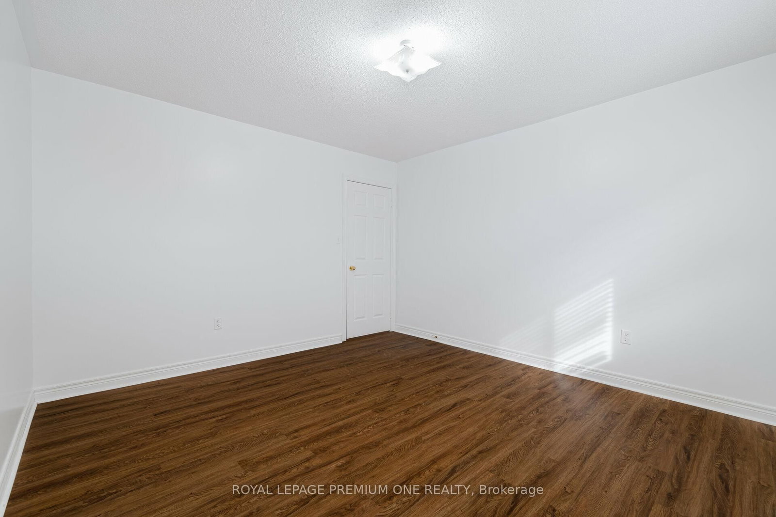 Detached House for lease at 48 Devonwood Drive, Markham, Ontario, L6C 3A7 - Berczy - MLS: N12902918