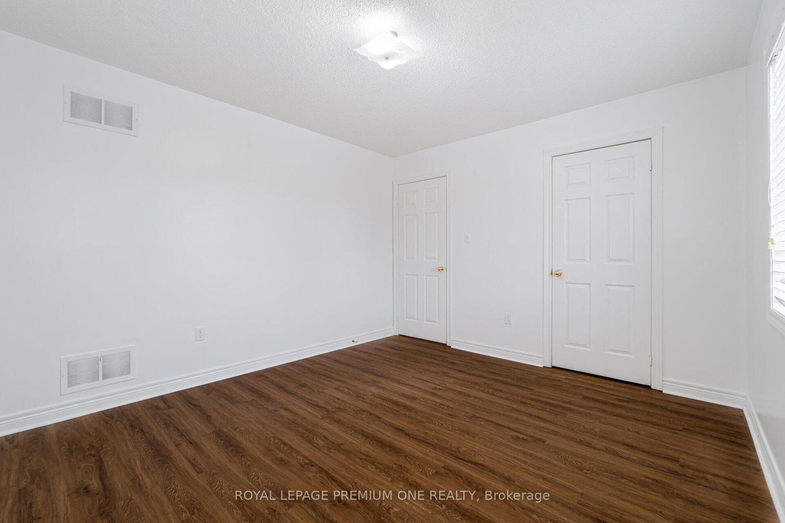 Detached House for lease at 48 Devonwood Drive, Markham, Ontario, L6C 3A7 - Berczy - MLS: N12902918