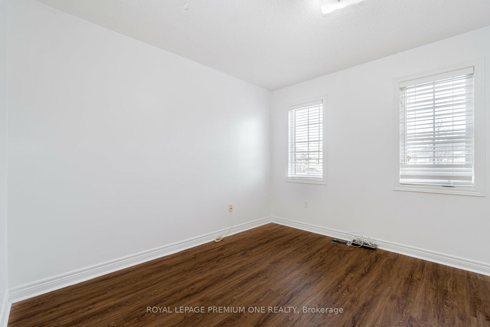 Detached House for lease at 48 Devonwood Drive, Markham, Ontario, L6C 3A7 - Berczy - MLS: N12902918