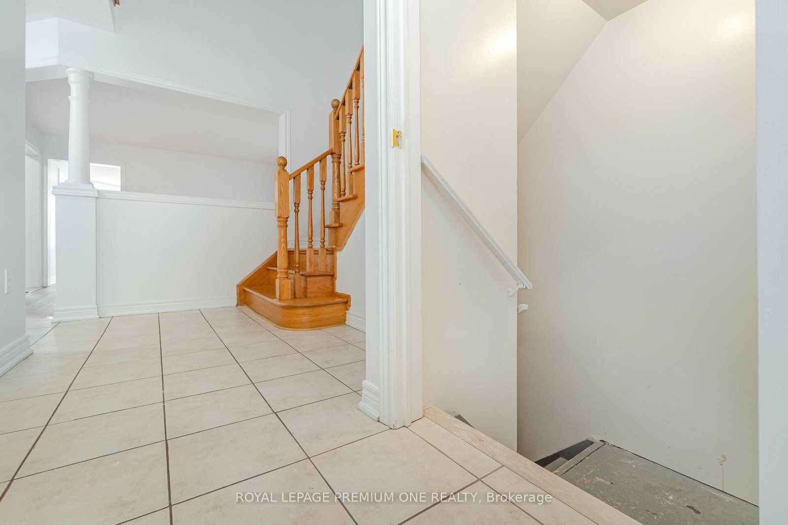 Detached House for lease at 48 Devonwood Drive, Markham, Ontario, L6C 3A7 - Berczy - MLS: N12902918