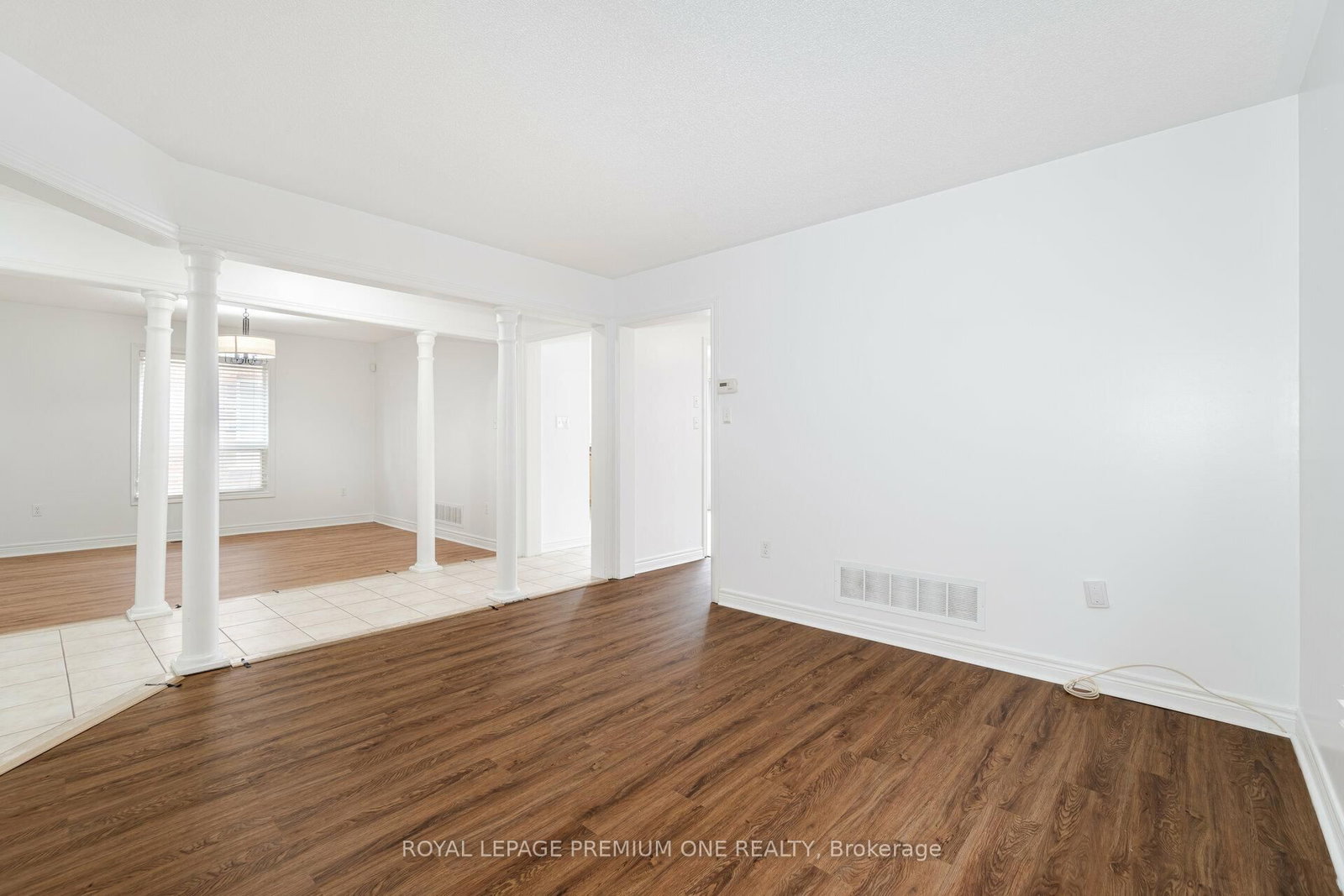 Detached House for lease at 48 Devonwood Drive, Markham, Ontario, L6C 3A7 - Berczy - MLS: N12902918