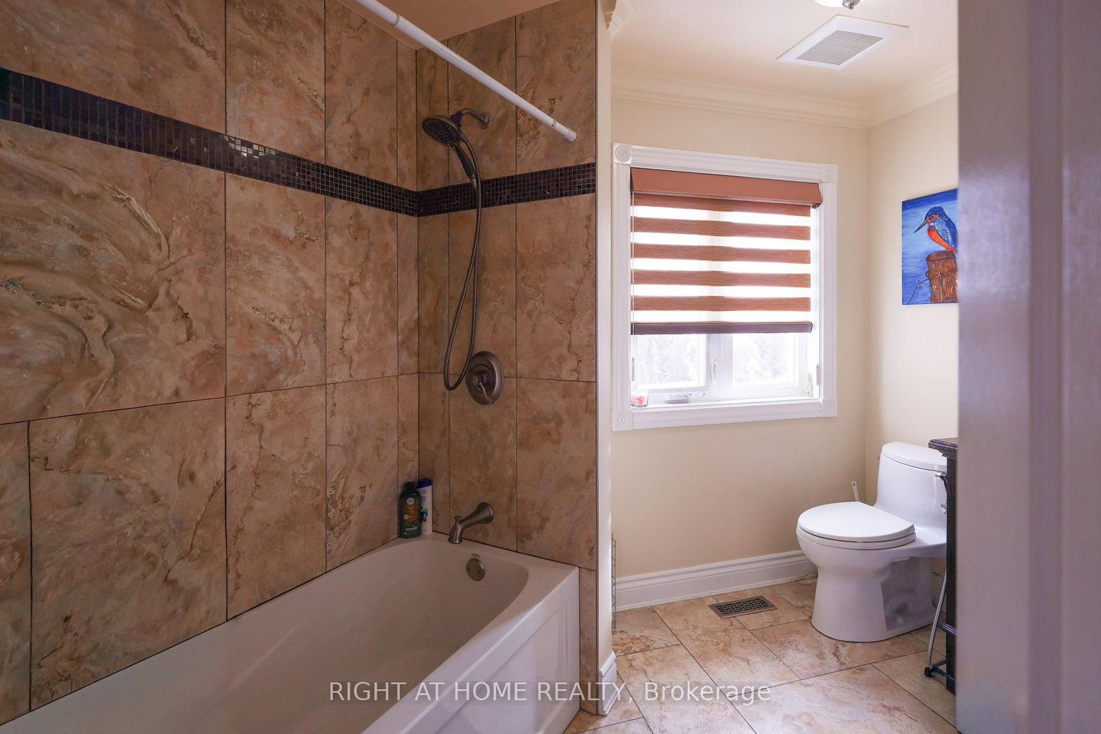 Detached House for sale at 122 Red Cardinal Trail, Richmond Hill, Ontario, L4E 4B7 - Oak Ridges - MLS: N12902954