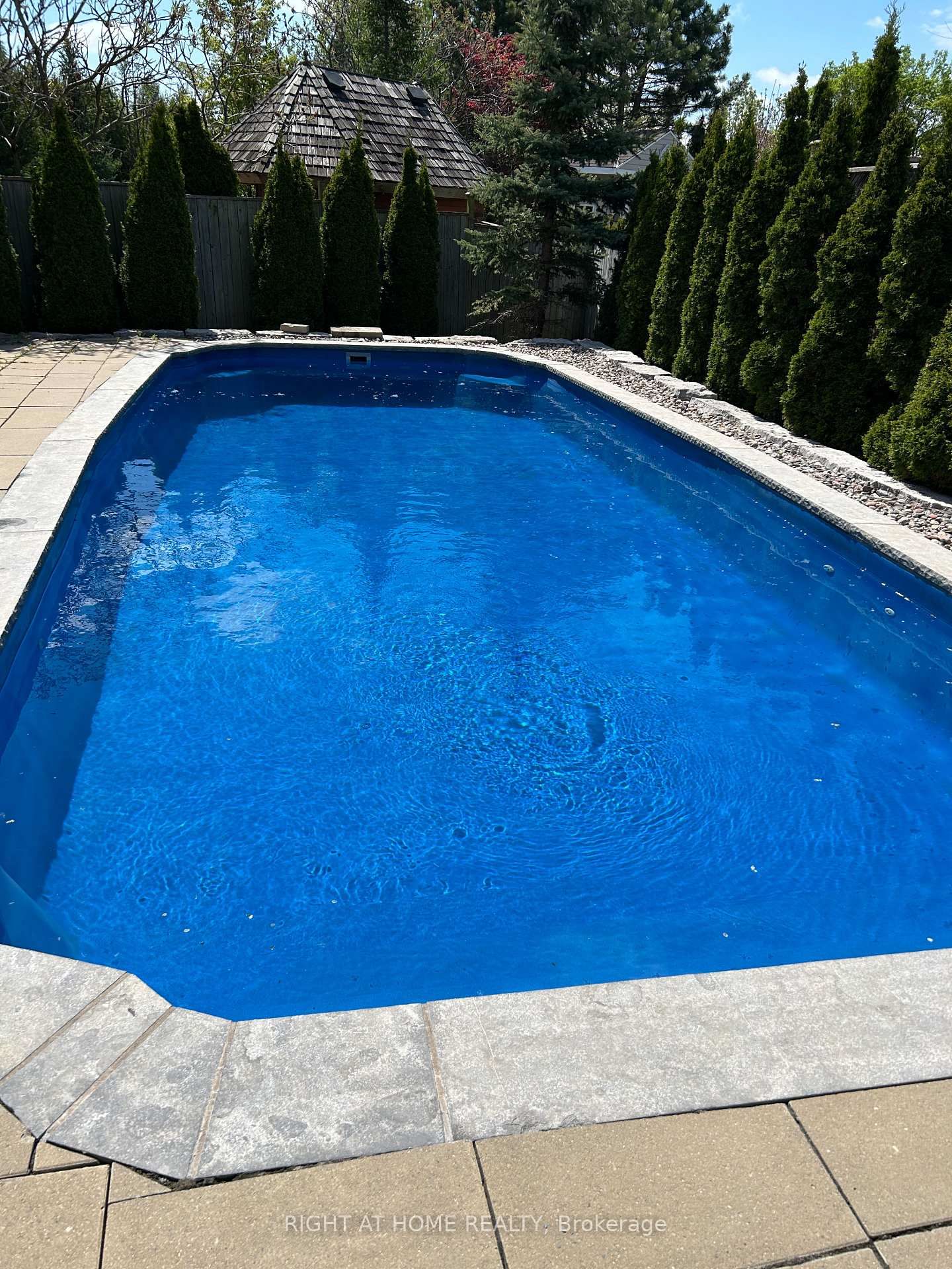 Detached House for sale at 122 Red Cardinal Trail, Richmond Hill, Ontario, L4E 4B7 - Oak Ridges - MLS: N12902954