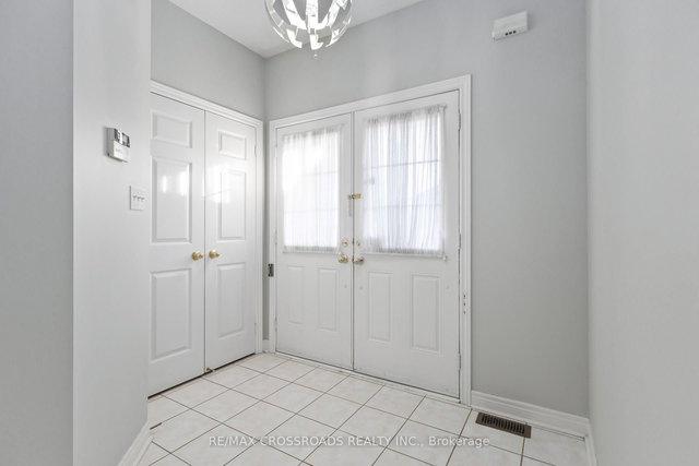 14 Ann Louise Crescent