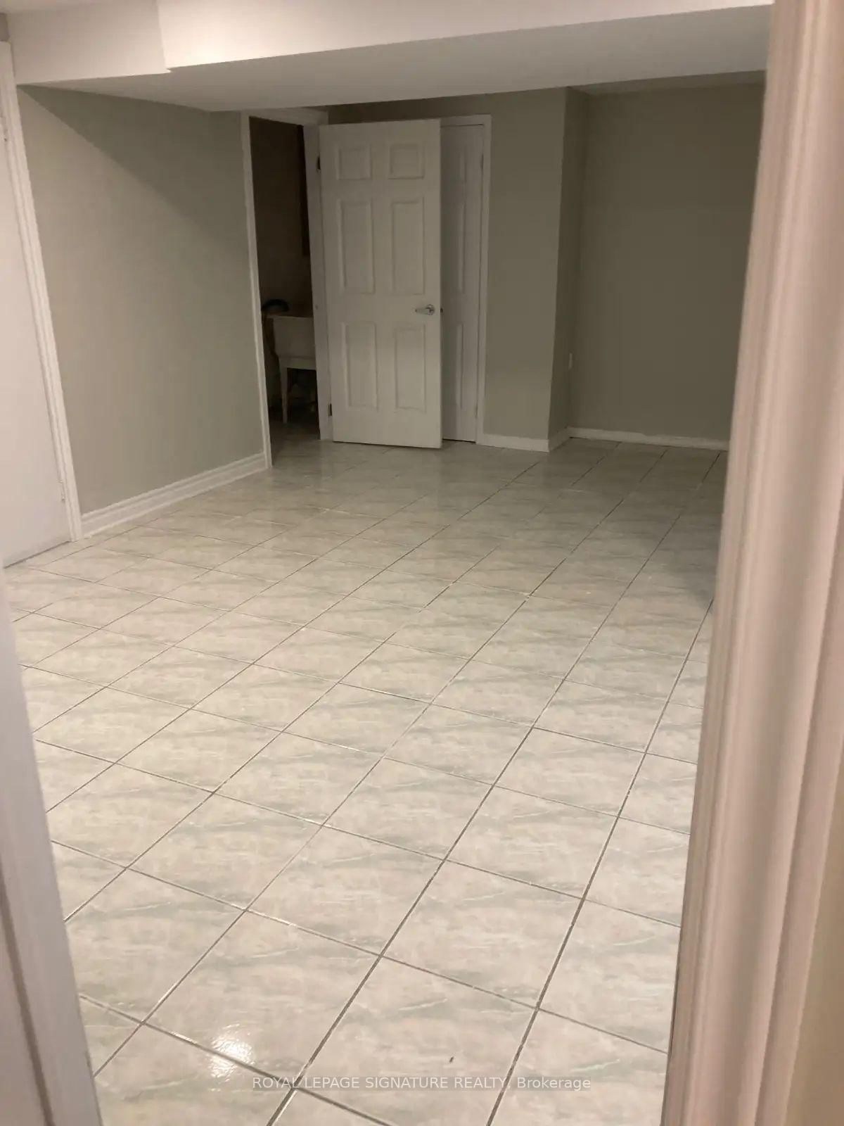 154 Fifefield Drive, Unit Basement - Photo 5