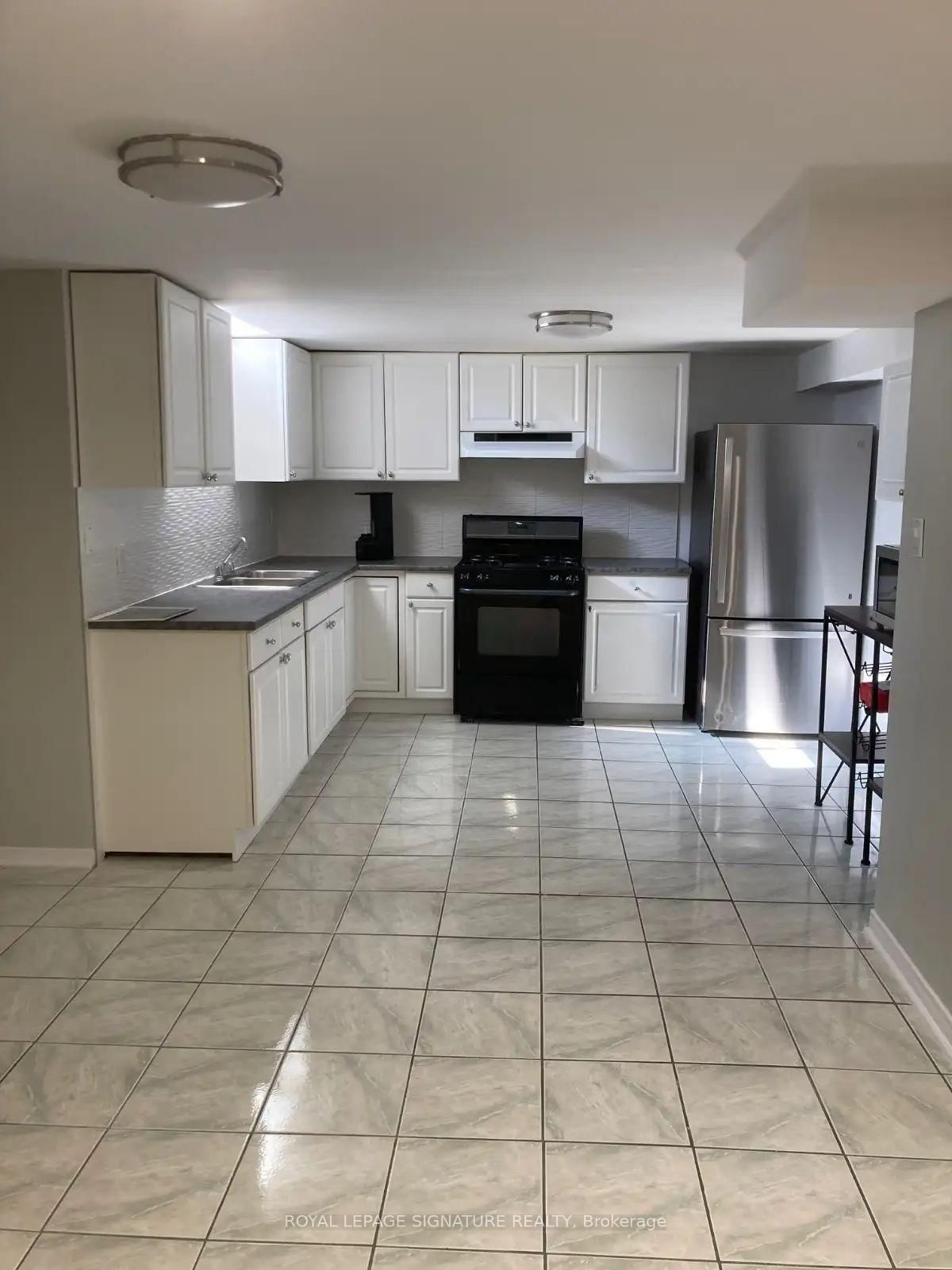 154 Fifefield Drive, Unit Basement - Photo 6