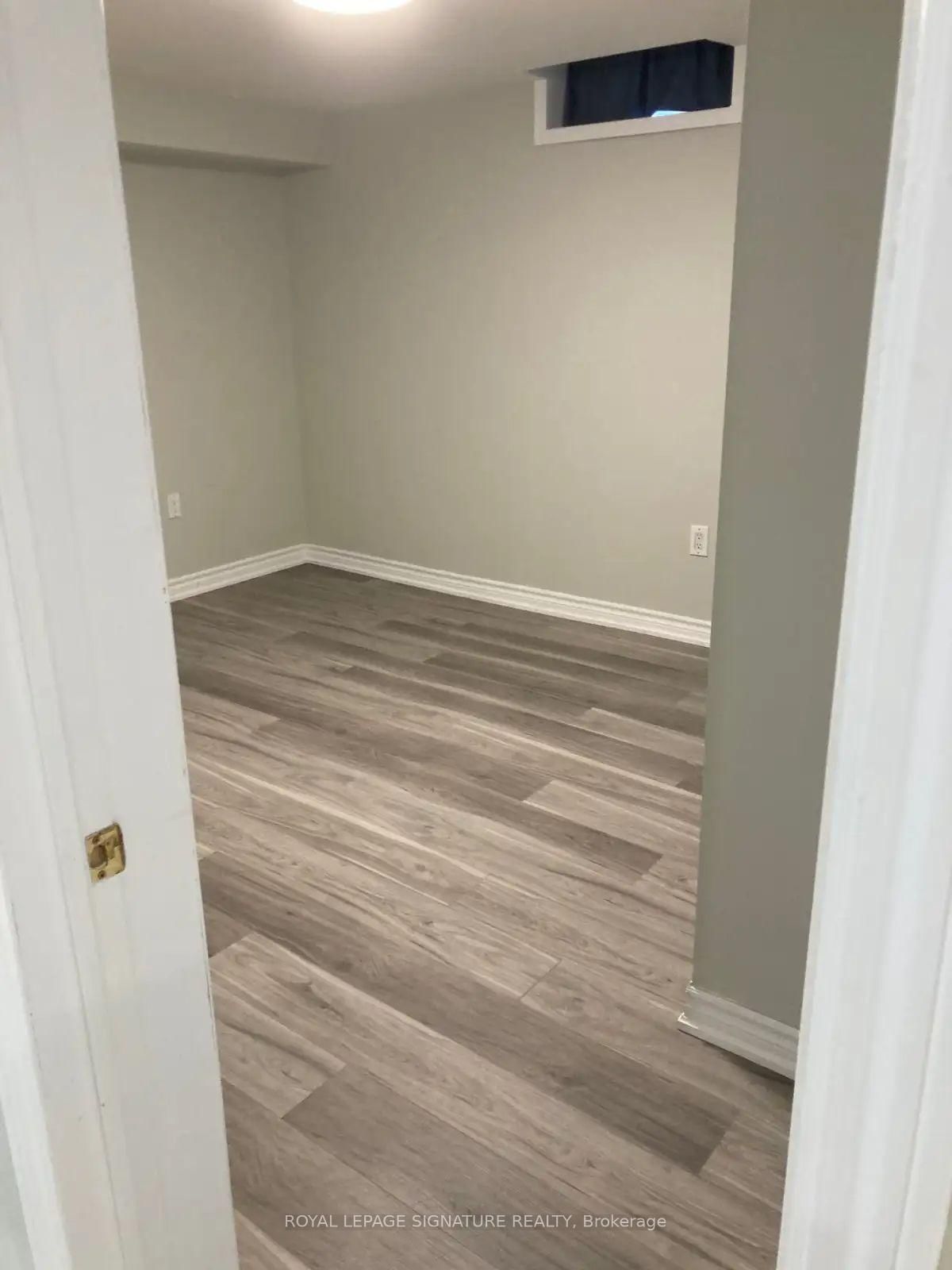 154 Fifefield Drive, Unit Basement - Photo 8