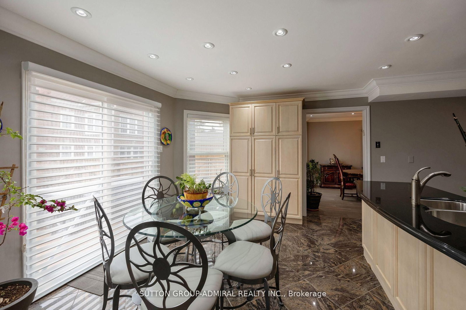 Detached House for sale at 1 Regent Street, Richmond Hill, Ontario, L4C 9A9 - Mill Pond - MLS: N12904302