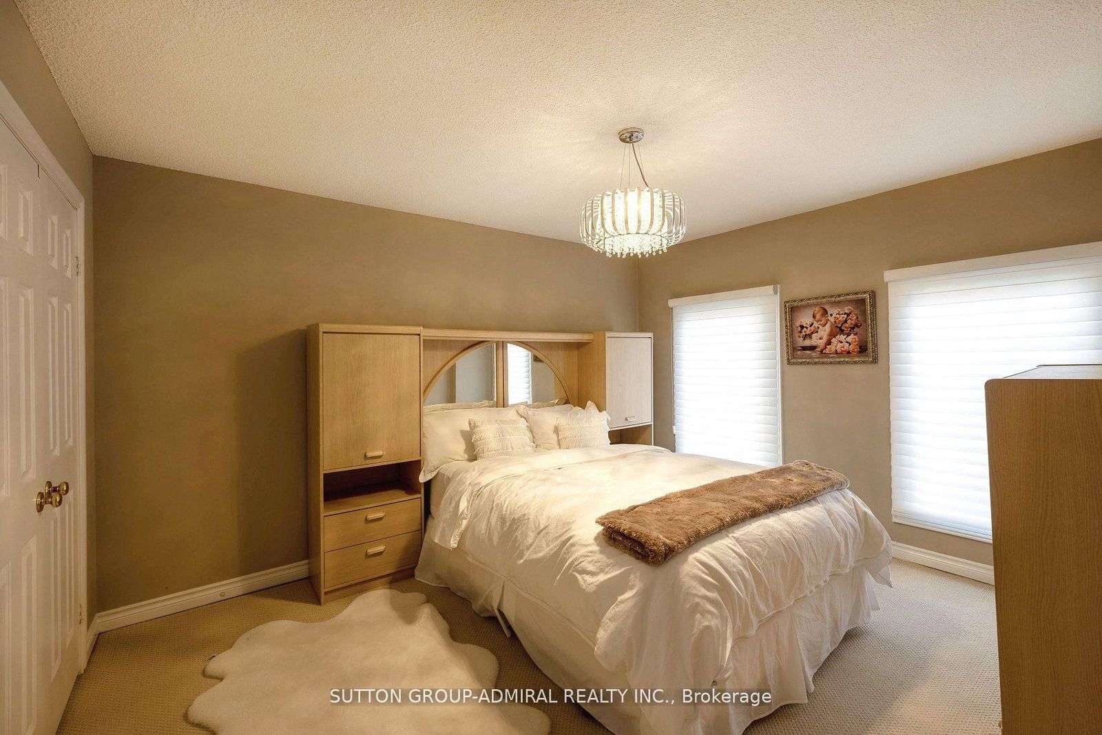 Detached House for sale at 1 Regent Street, Richmond Hill, Ontario, L4C 9A9 - Mill Pond - MLS: N12904302