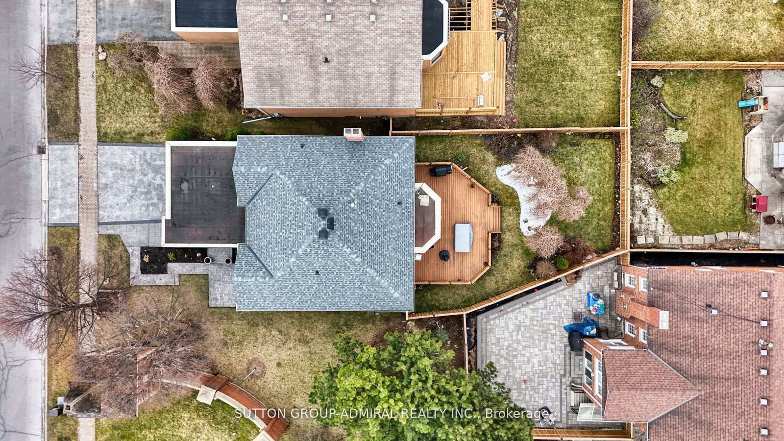 Detached House for sale at 1 Regent Street, Richmond Hill, Ontario, L4C 9A9 - Mill Pond - MLS: N12904302