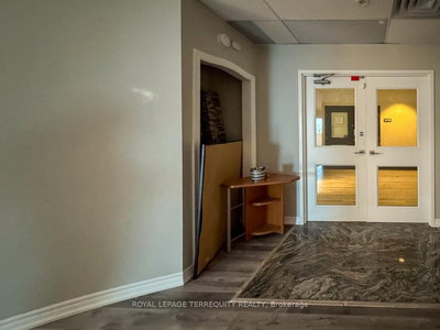 201 - 5402 Main St | Whitchurch-Stouffville | Image