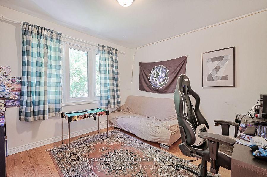 Detached House for sale at 8 Elmsley Drive, Richmond Hill, Ontario, L4C 8N1 - Observatory - MLS: N12905898