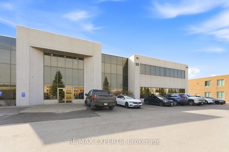 35 Romina Dr, Vaughan, L4K 4Z9 | Image 3