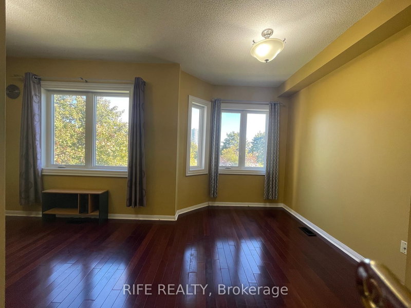 Main - 156 Town Centre Blvd, Markham, L3R 5H9 | Image 3