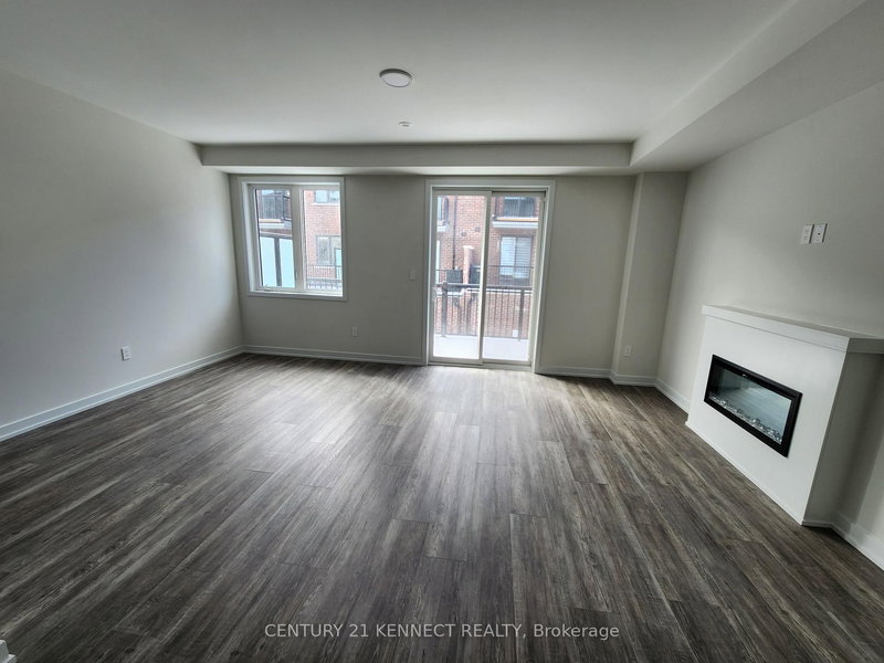 8 Victor Metcalf Lane, Richmond Hill, L4B 0J7 | Image 3