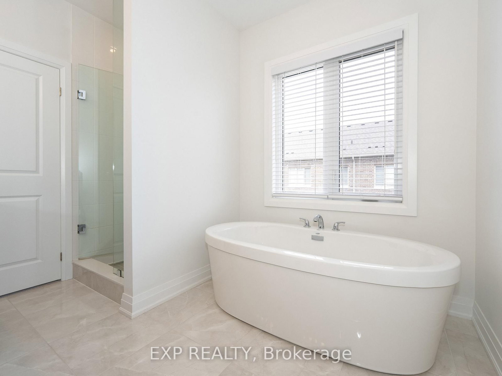 Detached House for sale at 14 Longworth Avenue, Richmond Hill, Ontario, L4E 1J1 - Rural Richmond Hill - MLS: N12907588