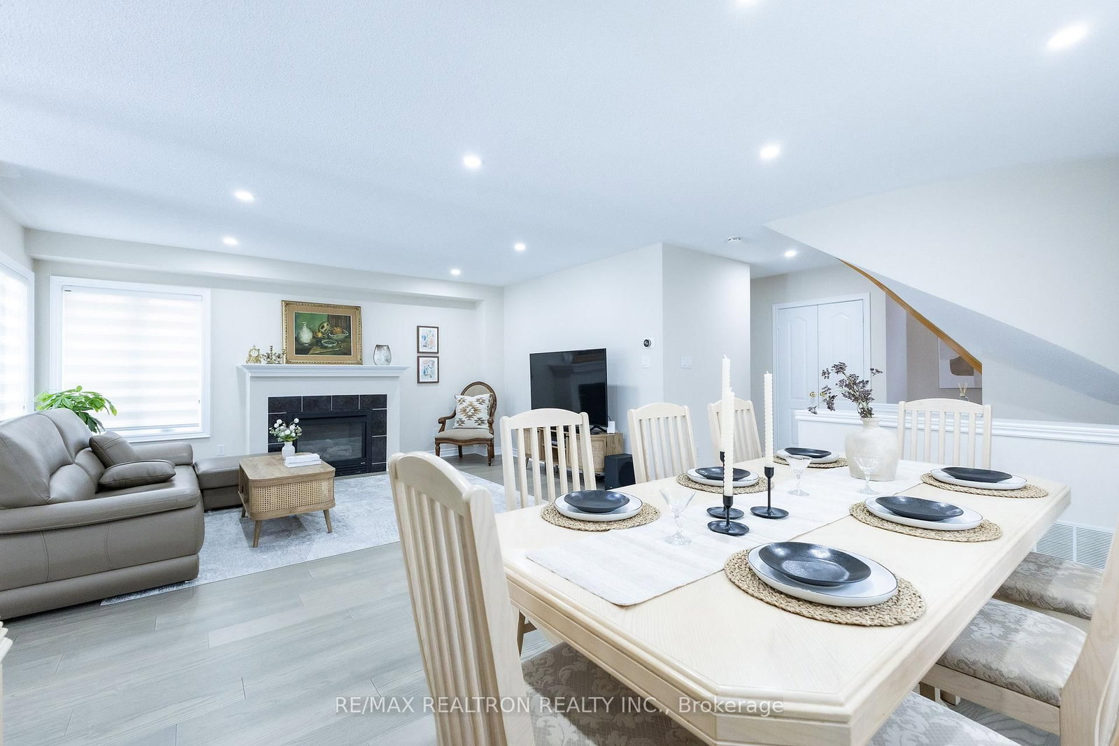 Detached House for sale at 42 Linda Margaret Crescent, Richmond Hill, Ontario, L4S 2B6 - Devonsleigh - MLS: N12907876