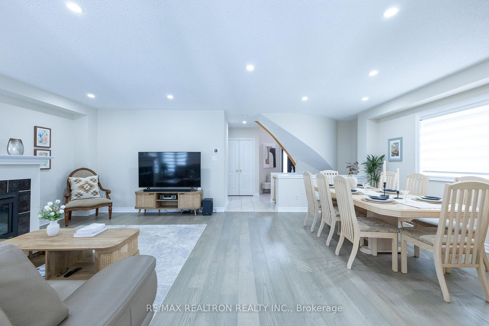 Detached House for sale at 42 Linda Margaret Crescent, Richmond Hill, Ontario, L4S 2B6 - Devonsleigh - MLS: N12907876