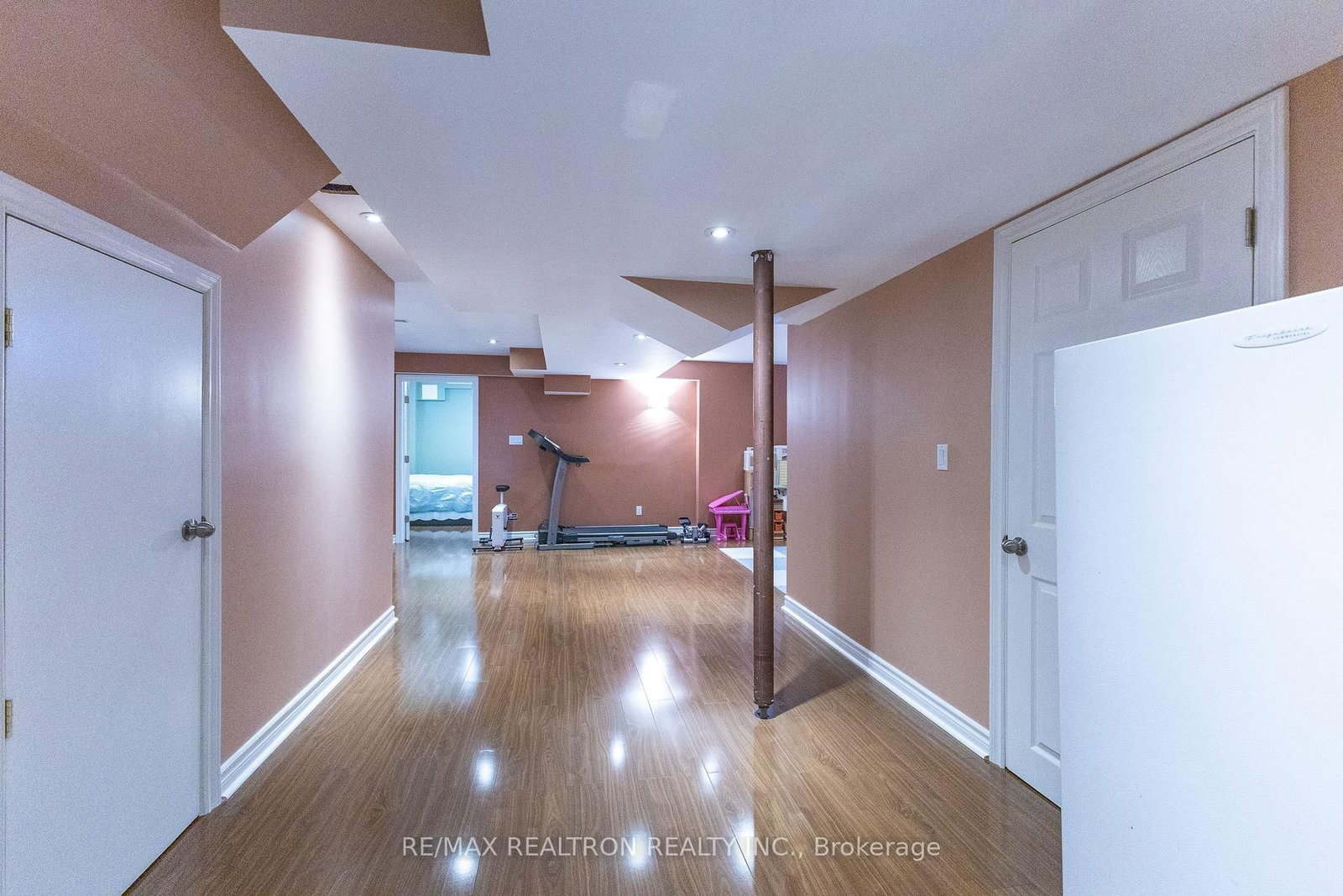 Detached House for sale at 42 Linda Margaret Crescent, Richmond Hill, Ontario, L4S 2B6 - Devonsleigh - MLS: N12907876