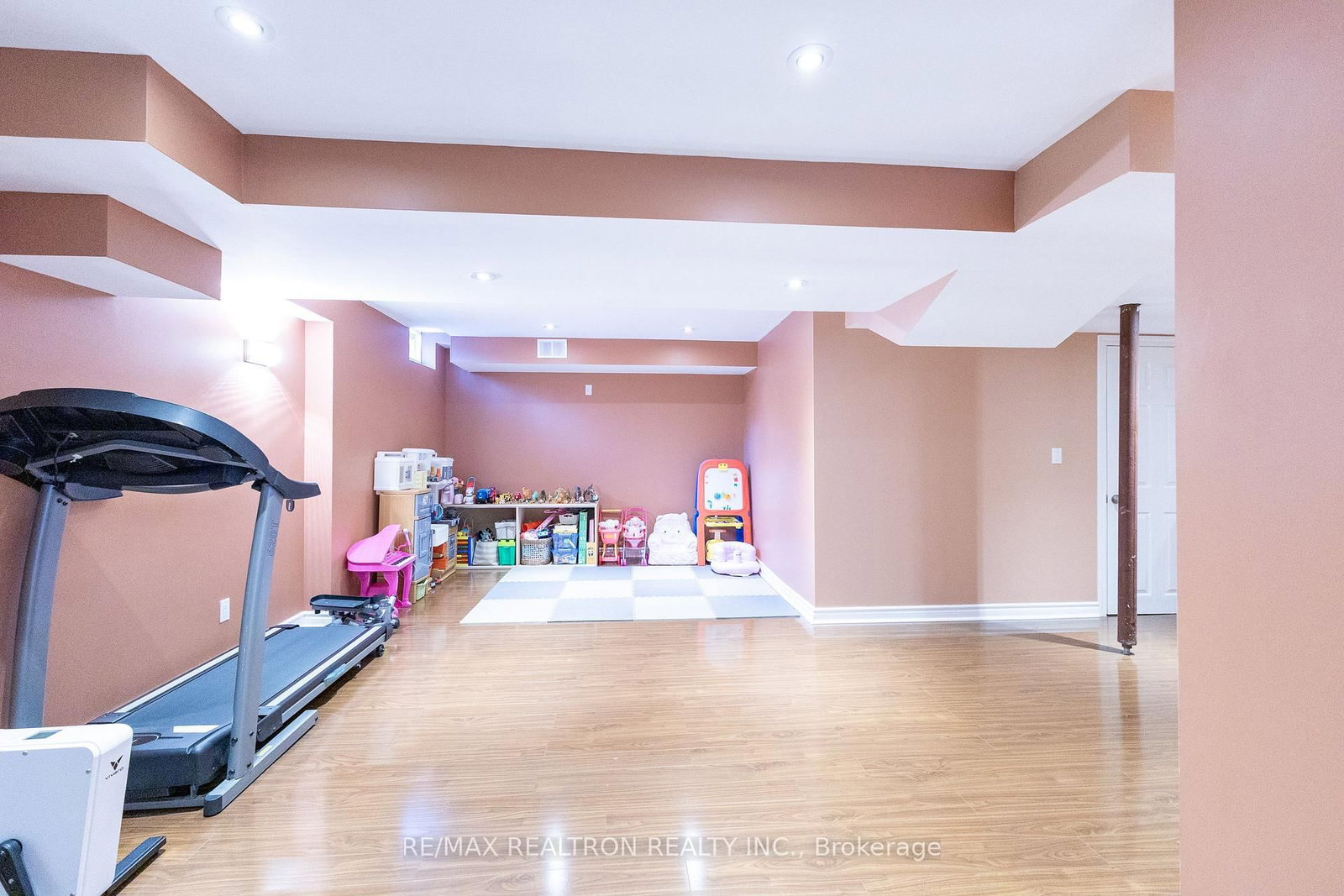 Detached House for sale at 42 Linda Margaret Crescent, Richmond Hill, Ontario, L4S 2B6 - Devonsleigh - MLS: N12907876