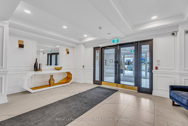 209 - 4620 Highway 7, Vaughan, L4L 0B3 | Image 3