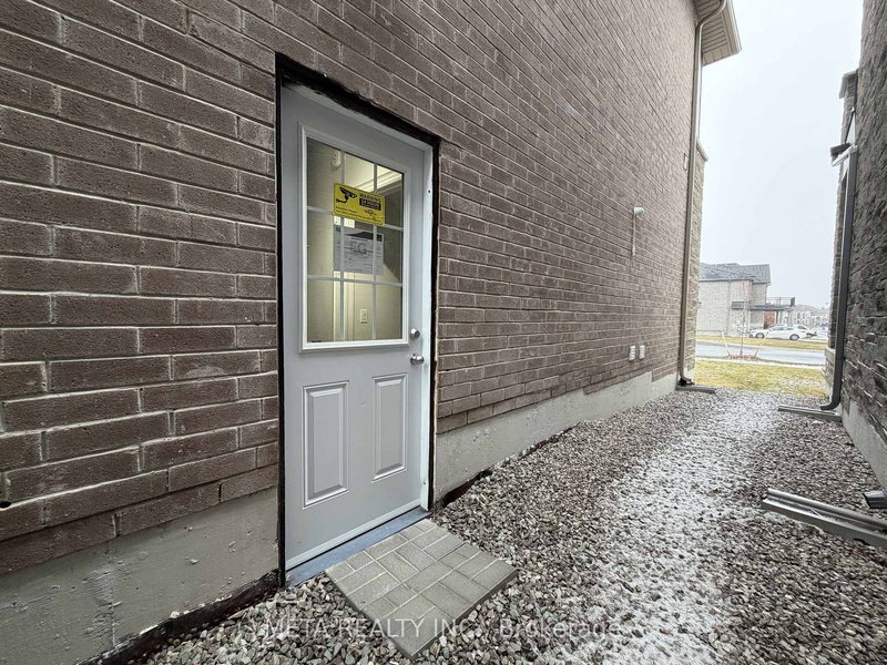 home for lease on 27 Belay Bend