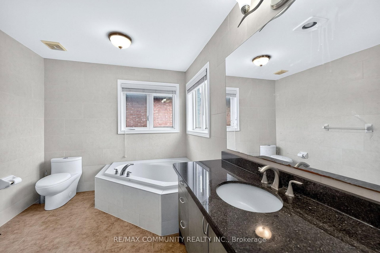 Detached House for sale at 21 Berger Avenue, Markham, Ontario, L6B 0B6 - Box Grove - MLS: N12908044