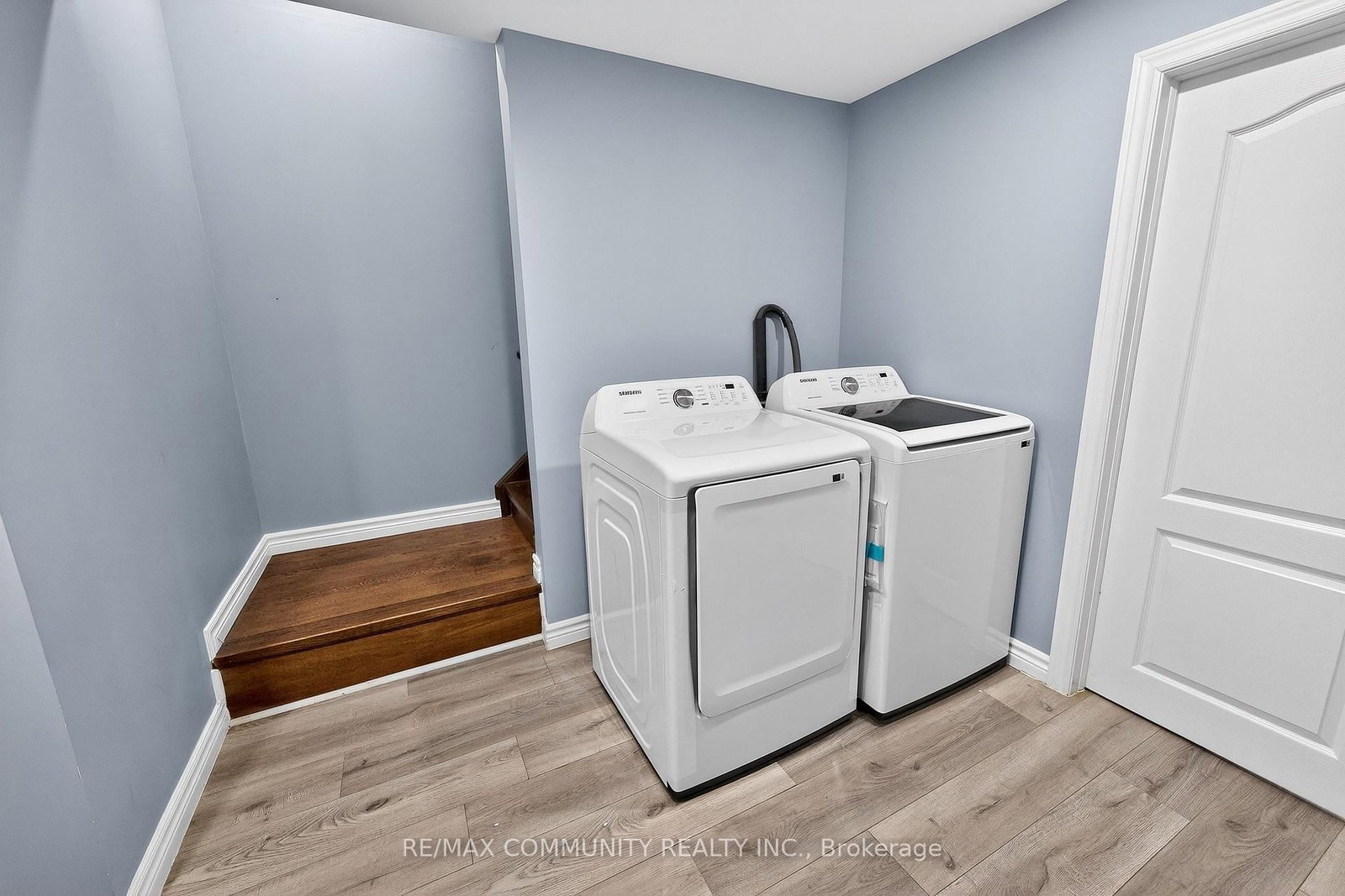 Detached House for sale at 21 Berger Avenue, Markham, Ontario, L6B 0B6 - Box Grove - MLS: N12908044