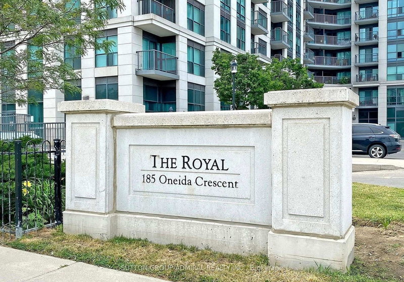 911 - 185 Oneida Cres, Richmond Hill, L4B 0B1 | Image 2