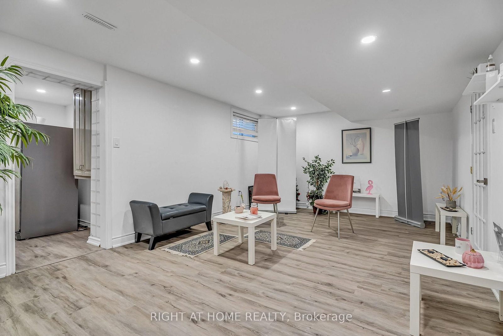 Detached House for sale at 373 firglen Ridge, Vaughan, Ontario, L4L 1N6 - Islington Woods - MLS: N12908178