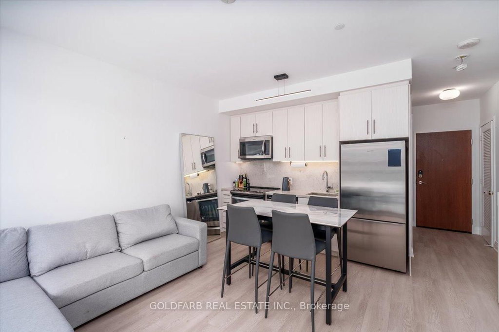 B112 - 271 Sea Ray Avenue 5