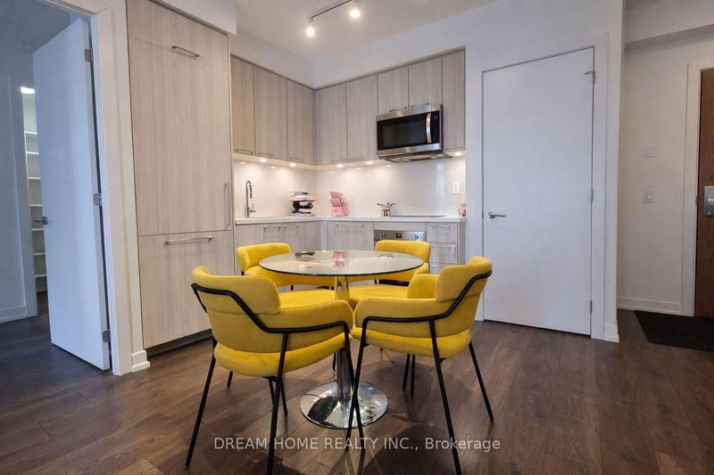 2302 - 1 Grandview Ave, Markham, L3T 0G7 | Image 3