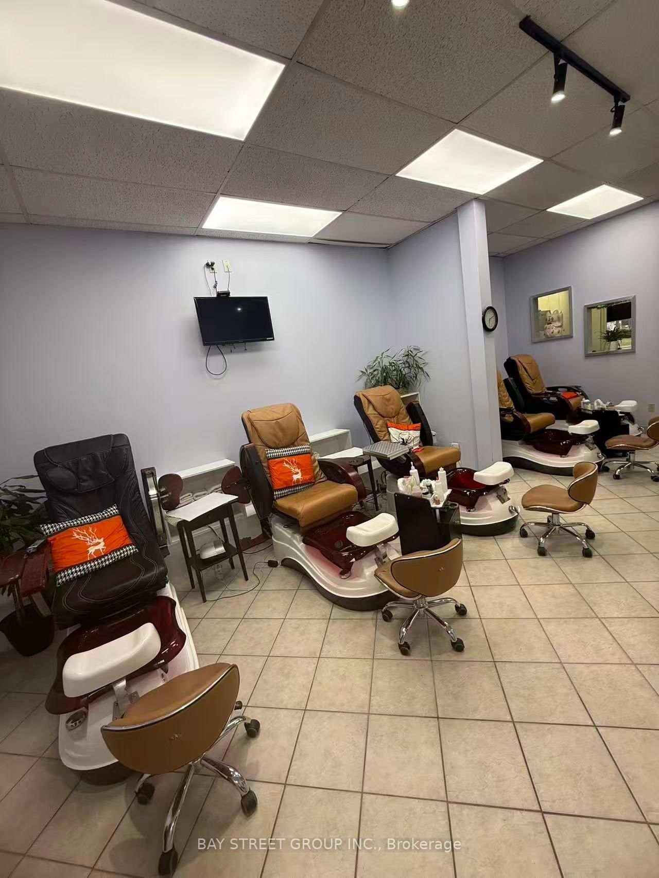 5694 Hwy 7 Avenue E, Unit 1A - Photo 5