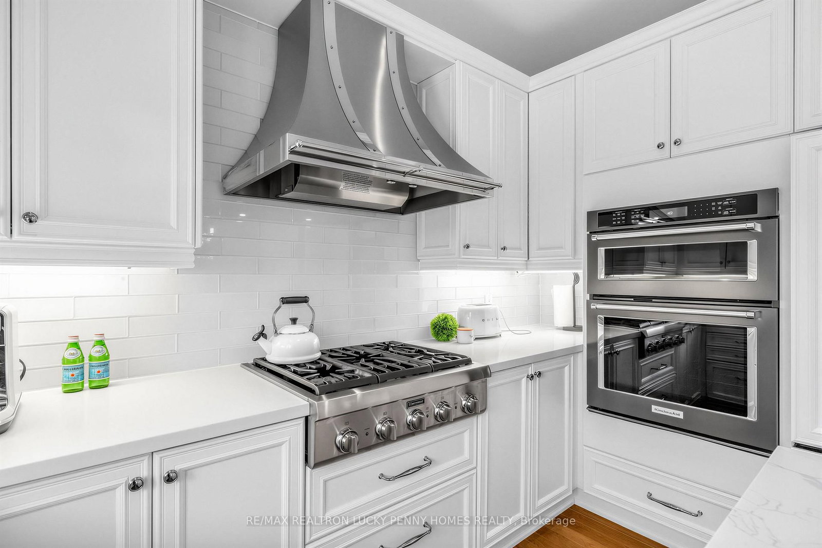 Listing Image 15