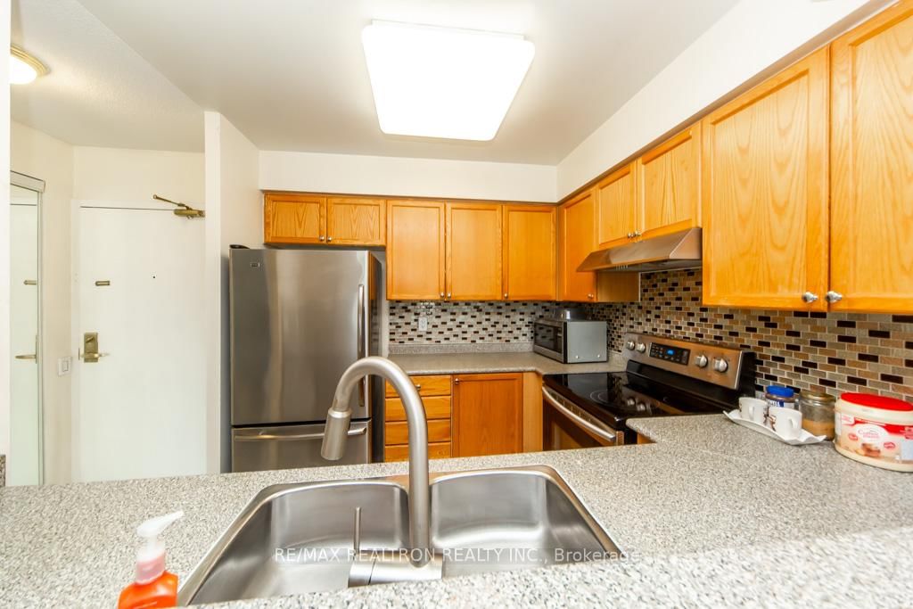 5 Emerald Lane • #306 • Vaughan, ON photo 24