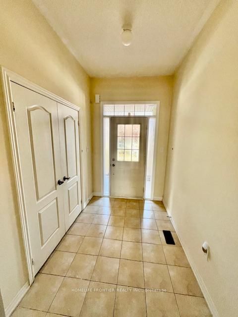 101 Alexie Way, Vaughan, L4H 3V4 | Image 2