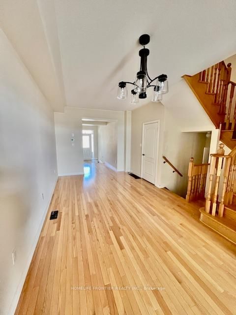 101 Alexie Way, Vaughan, L4H 3V4 | Image 3