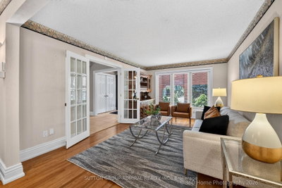 193 Wigwoss Drive • Vaughan, ON photo 5